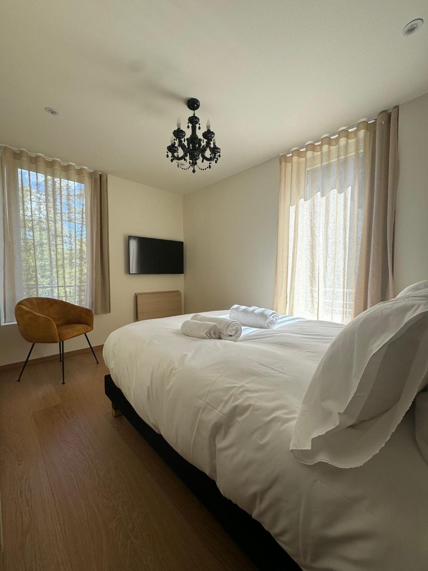 Appartements Confortables Avec Vue Montagne - Residence Villa Belle Fleur Chateau-Ville-Vieille Экстерьер фото