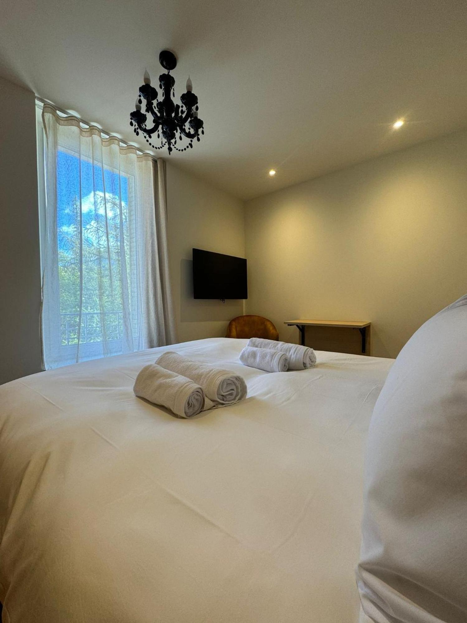 Appartements Confortables Avec Vue Montagne - Residence Villa Belle Fleur Chateau-Ville-Vieille Экстерьер фото